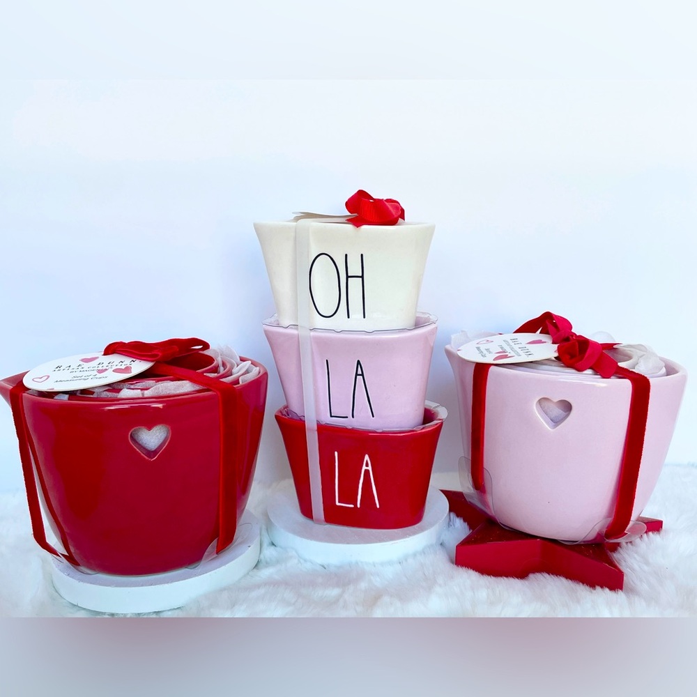 RAE DUNN Set of 2 VALENTINES DAY Measuring Cups and‎ Oh La La Heart Ramekins NWT